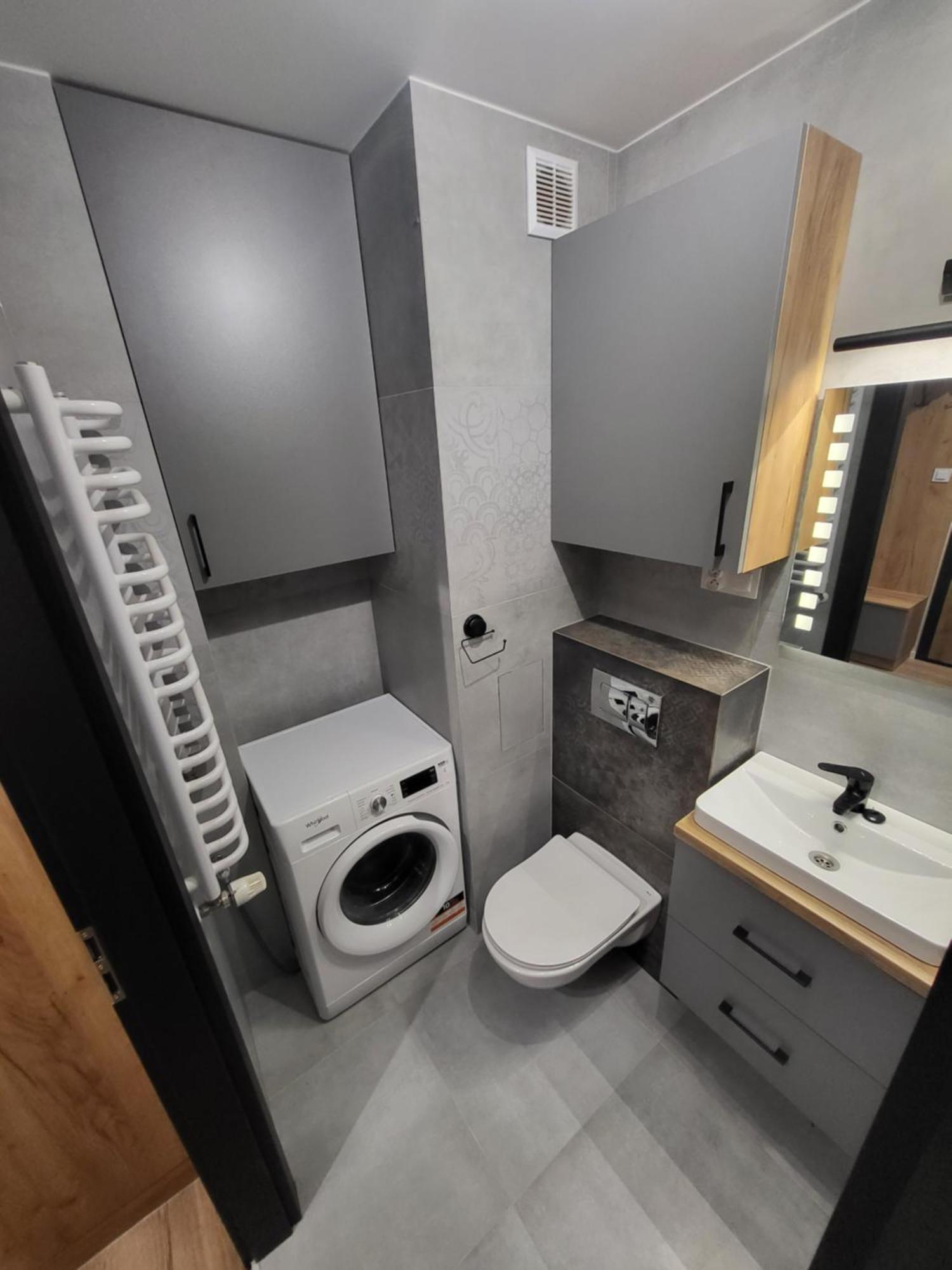 Handy Apartamenty - Mieszkania Na Doby W Centrum Rzeszowa Eksteriør billede
