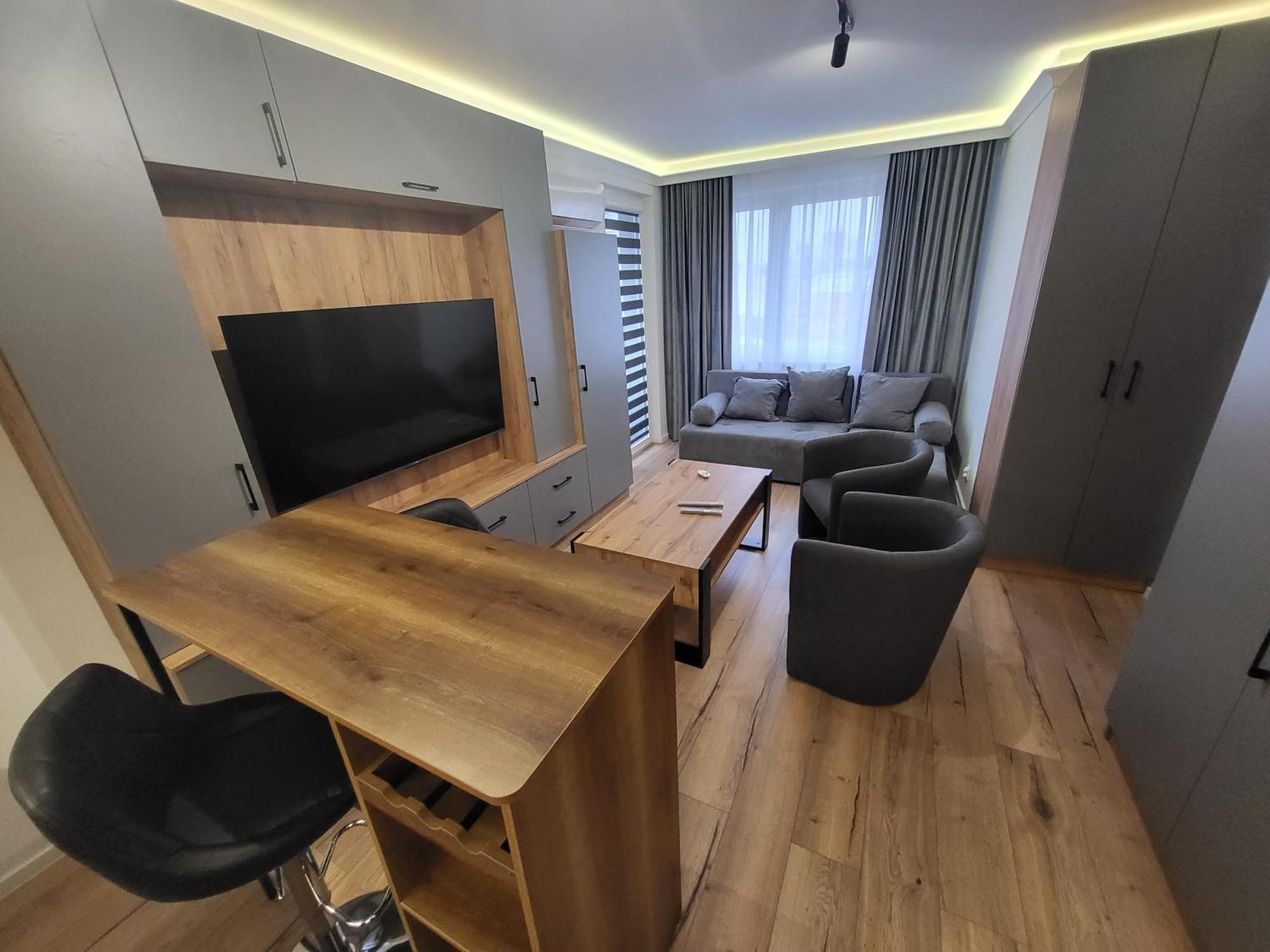 Handy Apartamenty - Mieszkania Na Doby W Centrum Rzeszowa Eksteriør billede