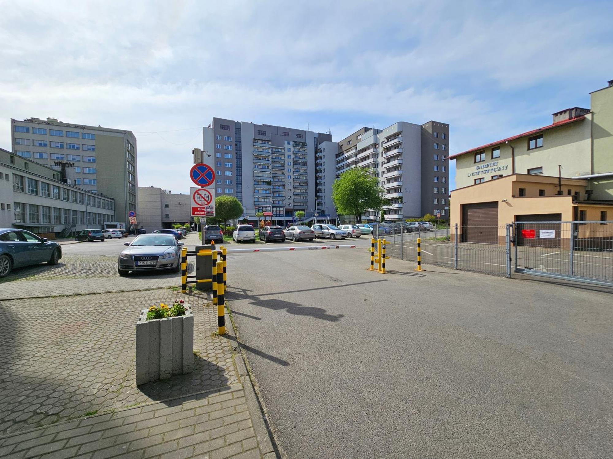 Handy Apartamenty - Mieszkania Na Doby W Centrum Rzeszowa Eksteriør billede
